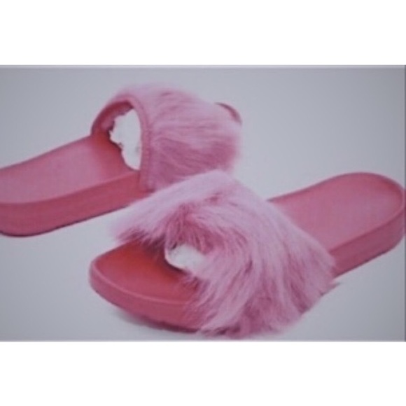 UGG Slides - Picture 13 of 16